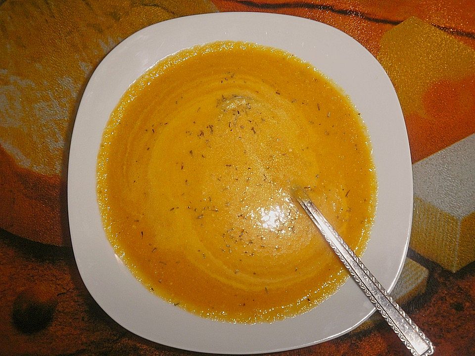 Möhrencremesuppe mit Joghurt von thisisit| Chefkoch