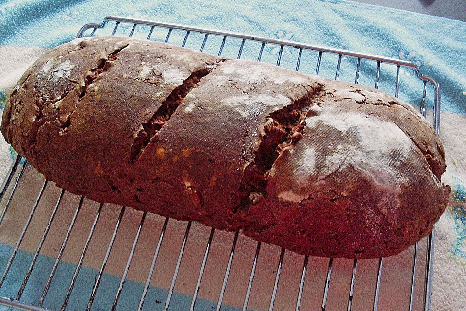 Einfaches Roggensauerteigbrot nach meiner Art