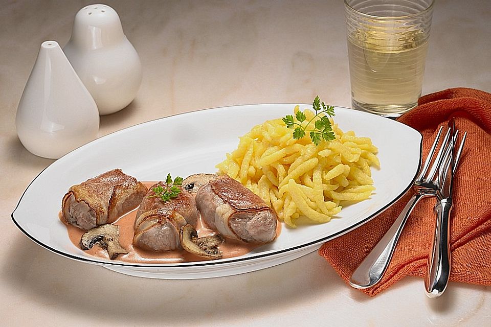 Filet im Speckmantel mit Spätzle