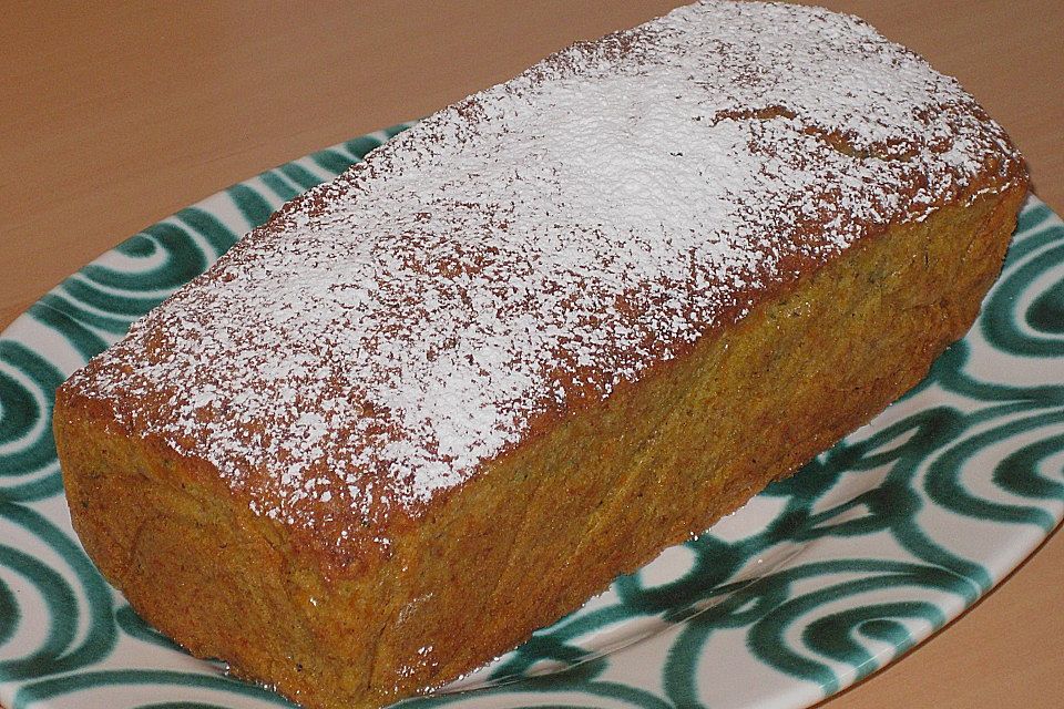 Saftiger Zucchini-Karotten Kuchen