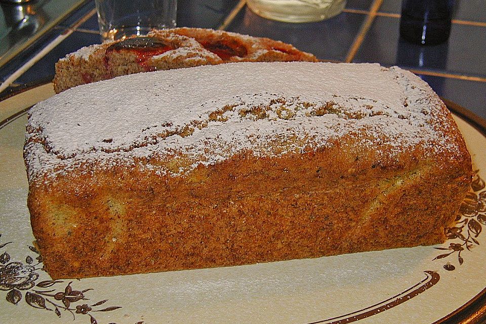 Saftiger Zucchini-Karotten Kuchen