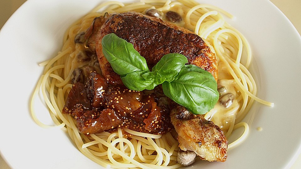 Gänsekeulen an Weißweinsauce mit Feigen in Johannesbeergelee von s_minchen