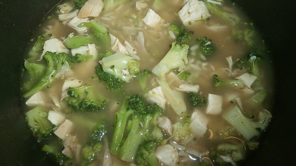 Hühnersuppe mit Reis und Gemüse von Sandwurm76| Chefkoch