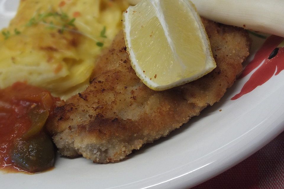 Panierte Schnitzel aus dem Backofen