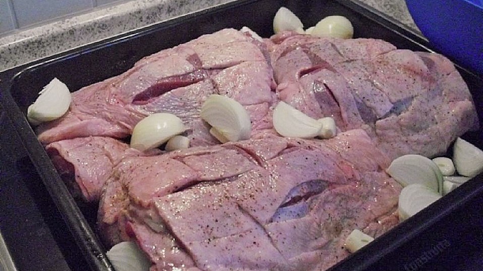 Putenoberkeule mit Honig - Senf - Chili - Kruste von Deladennis Putenoberkeule mit Honig - Senf - Chili - Kruste von Deladennis