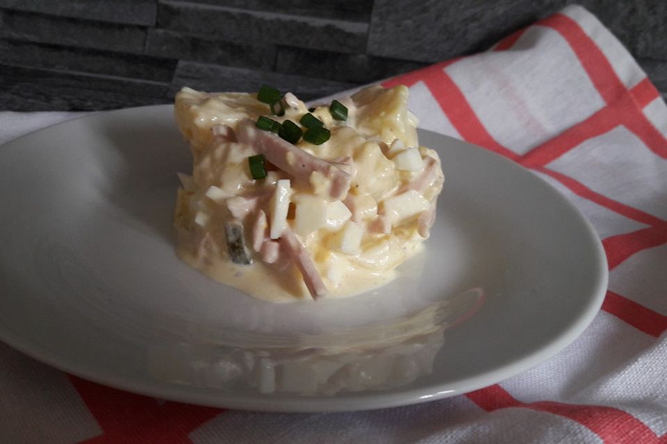 Kartoffelsalat nach Mutters Art mit Fleischsalat