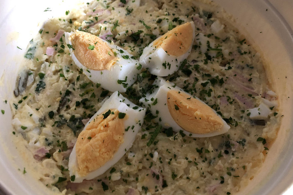 Kartoffelsalat nach Mutters Art mit Fleischsalat