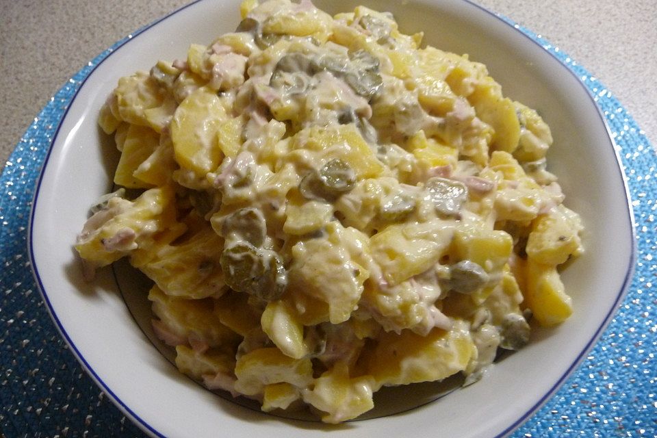 Kartoffelsalat nach Mutters Art mit Fleischsalat