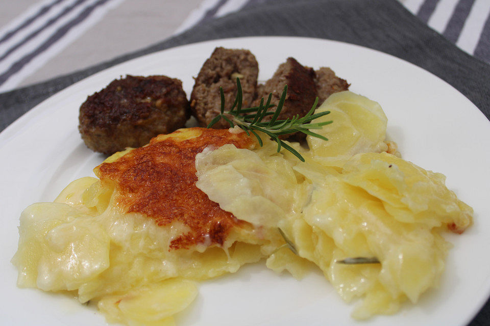 Kartoffelgratin, mit Rosmarin (einfach)