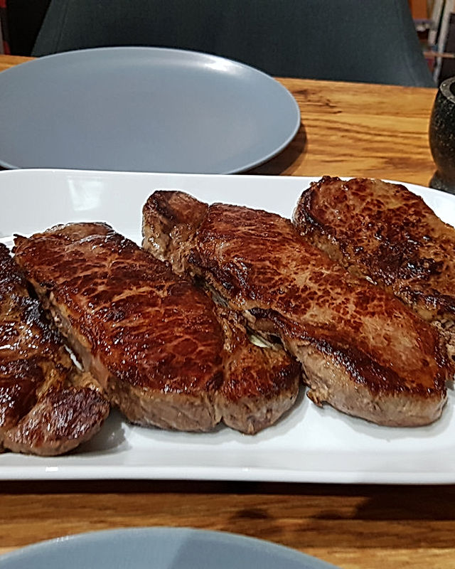 Butter - Pfeffer - Steaks