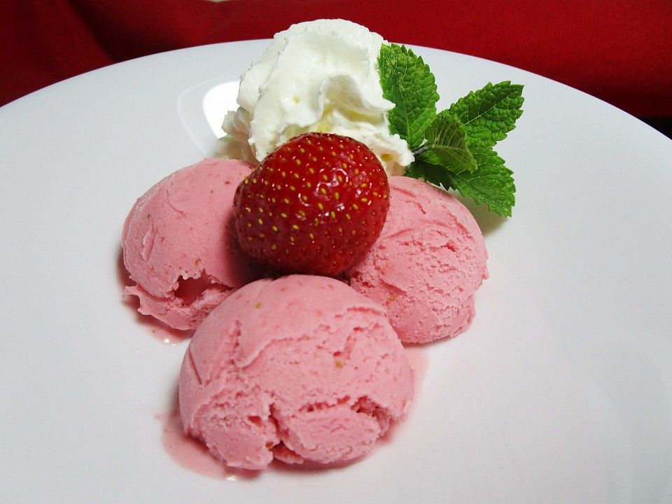 Erdbeer-Sahne Eis von ufaudie58 | Chefkoch