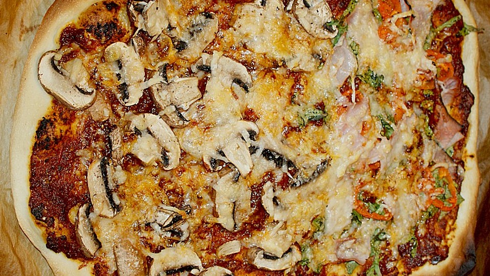 Pizzaboden - dünn und knusprig von skyworrier