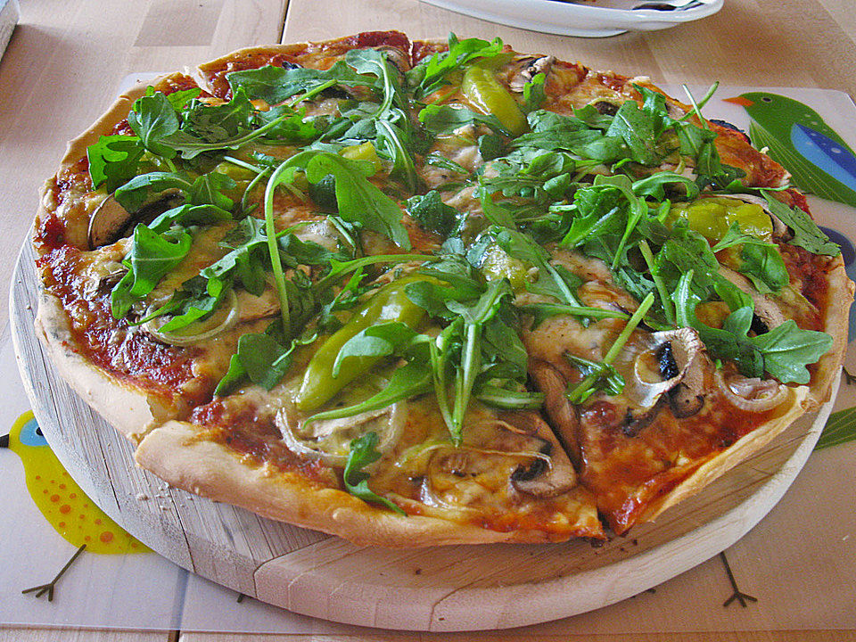Pizzaboden - dünn und knusprig von skyworrier| Chefkoch