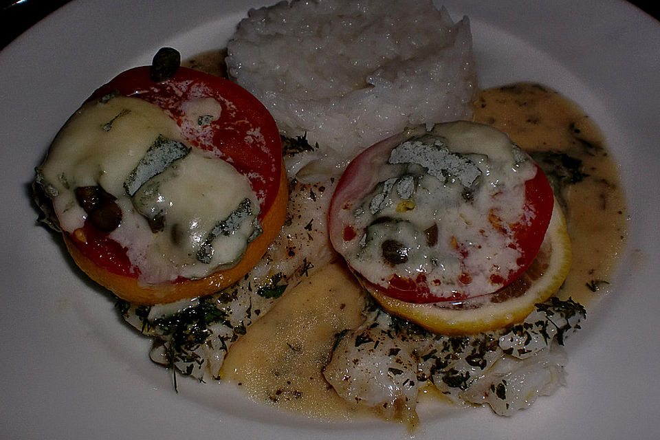 Gedünsteter Skrei mit Tomaten und Gorgonzola