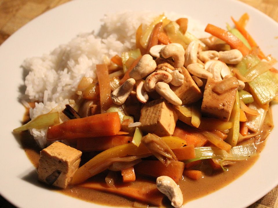 Tofu-Gemüse Pfanne mit Kokosmilch von machal| Chefkoch