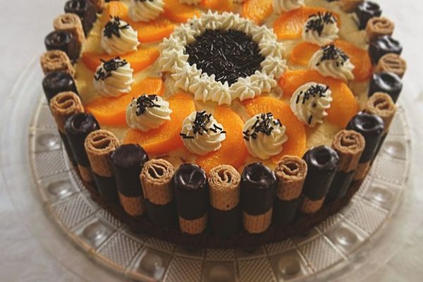 Pfirsich-Eierlikör Torte mit Knusperrand von Monika | Chefkoch