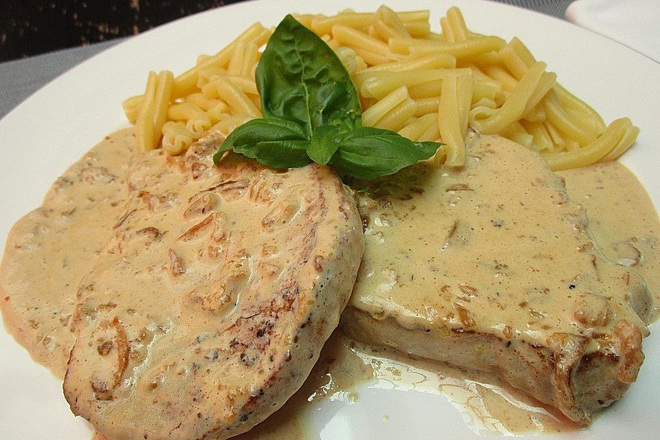 Minutensteaks vom Schwein in Frischkäse - Sahnesoße