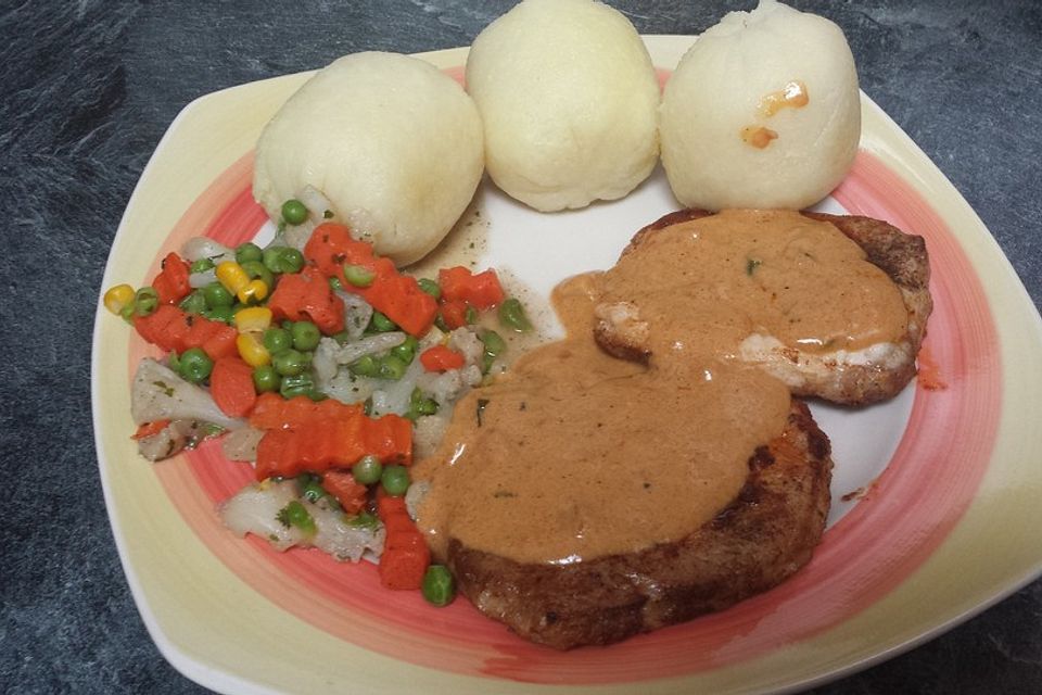 Minutensteaks vom Schwein in Frischkäse - Sahnesoße