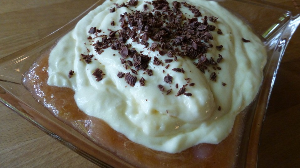 Vanillecreme auf Rhabarberkompott von dashonigkuchenpferd Vanillecreme auf Rhabarberkompott von dashonigkuchenpferd