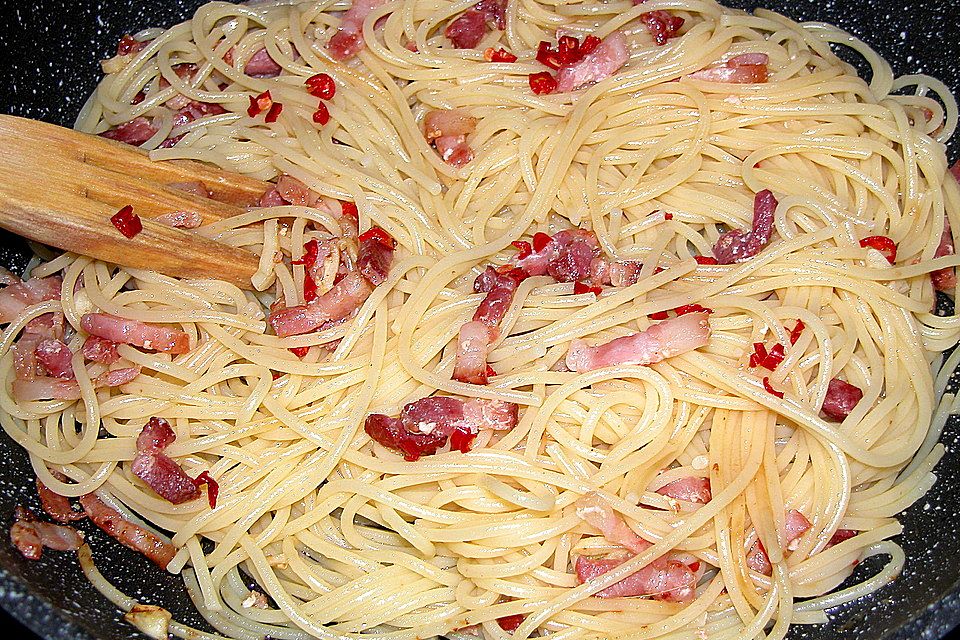 Spaghetti  mit Chili und Knoblauch nach Chris