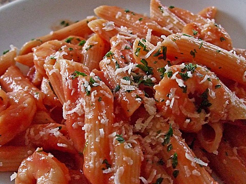 Penne mit Shrimps und Tomaten - Sahne - Sauce von Spinningaround| Chefkoch