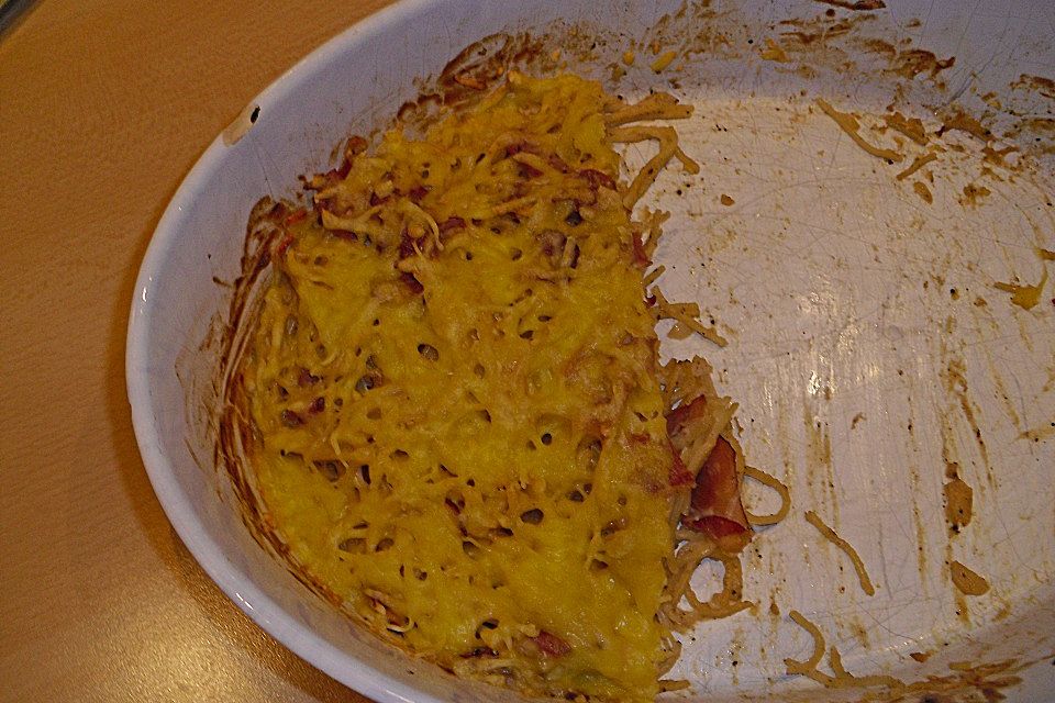 Spaghettiauflauf mit Schwarzwälder Schinken und Knoblauch