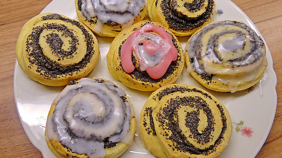 Mohnschnecken mit Hefeteig (ohne Rosinen) von machal