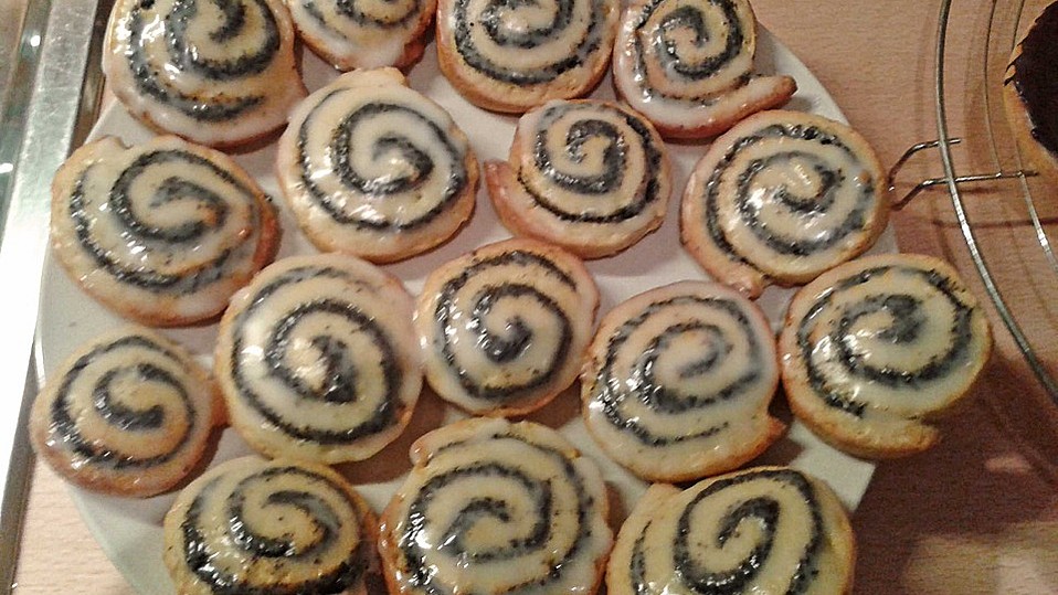 Mohnschnecken mit Hefeteig (ohne Rosinen) von machal
