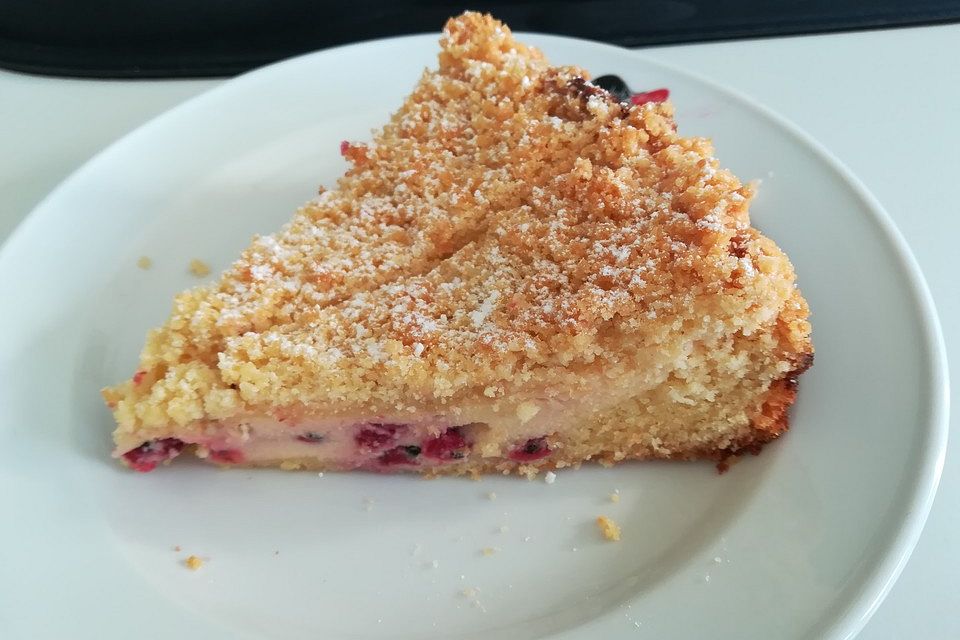 Ribisel-Topfen Kuchen mit Streuseln