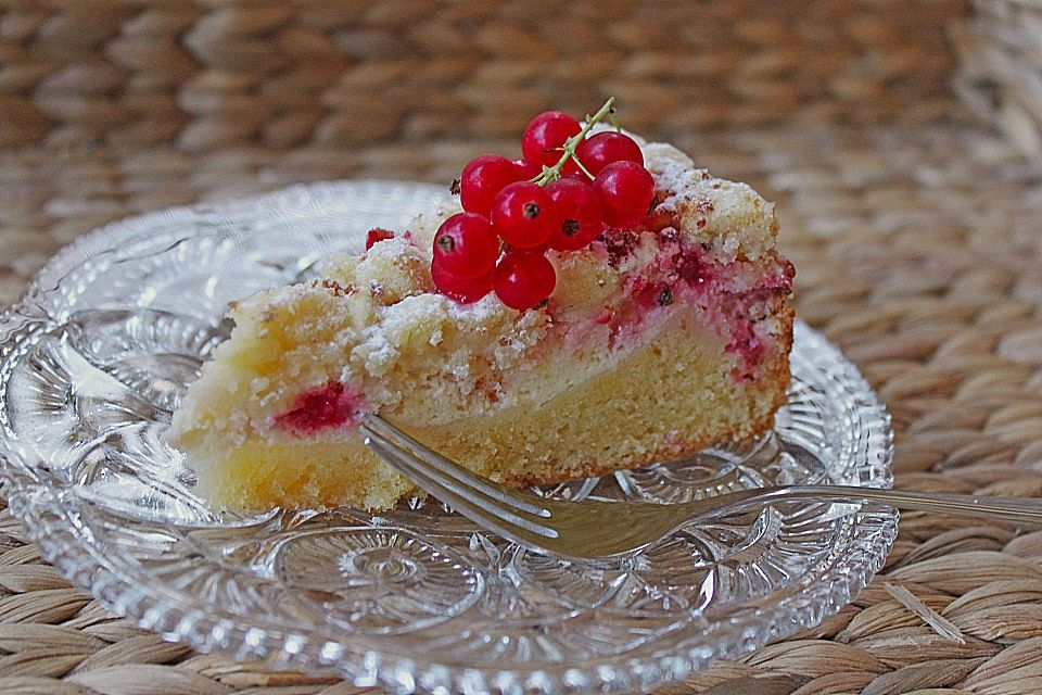 Ribisel-Topfen Kuchen mit Streuseln