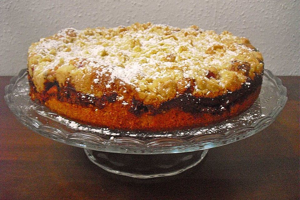 Ribisel-Topfen Kuchen mit Streuseln