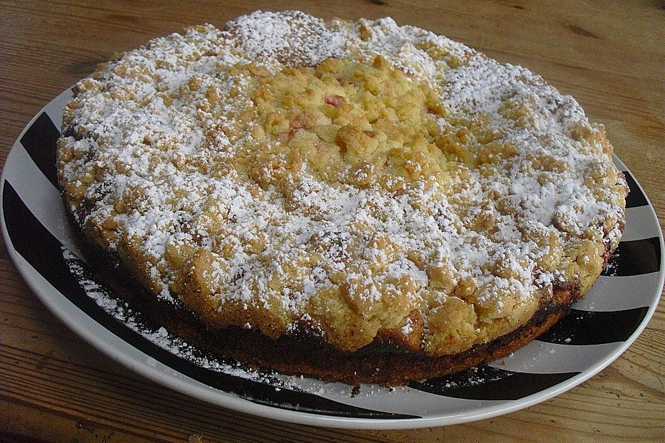 Ribisel-Topfen Kuchen mit Streuseln