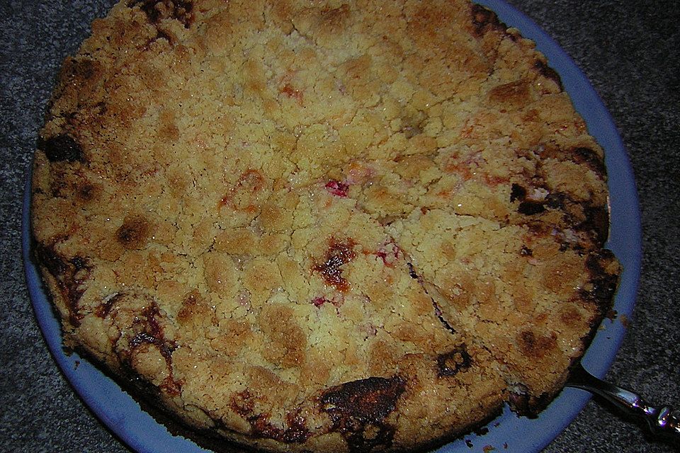 Ribisel-Topfen Kuchen mit Streuseln