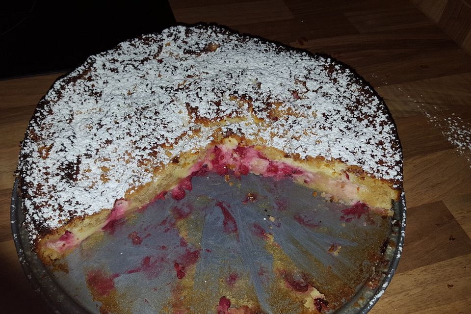 Ribisel-Topfen Kuchen mit Streuseln