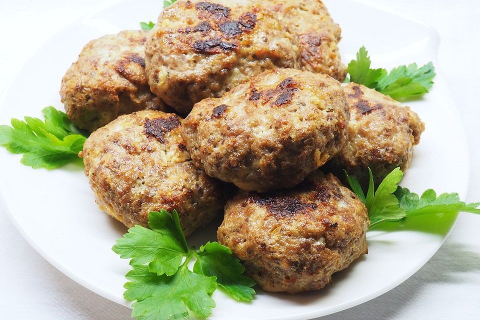 Fleischküchle/Frikadellen aus dem Backofen à la Mäusle