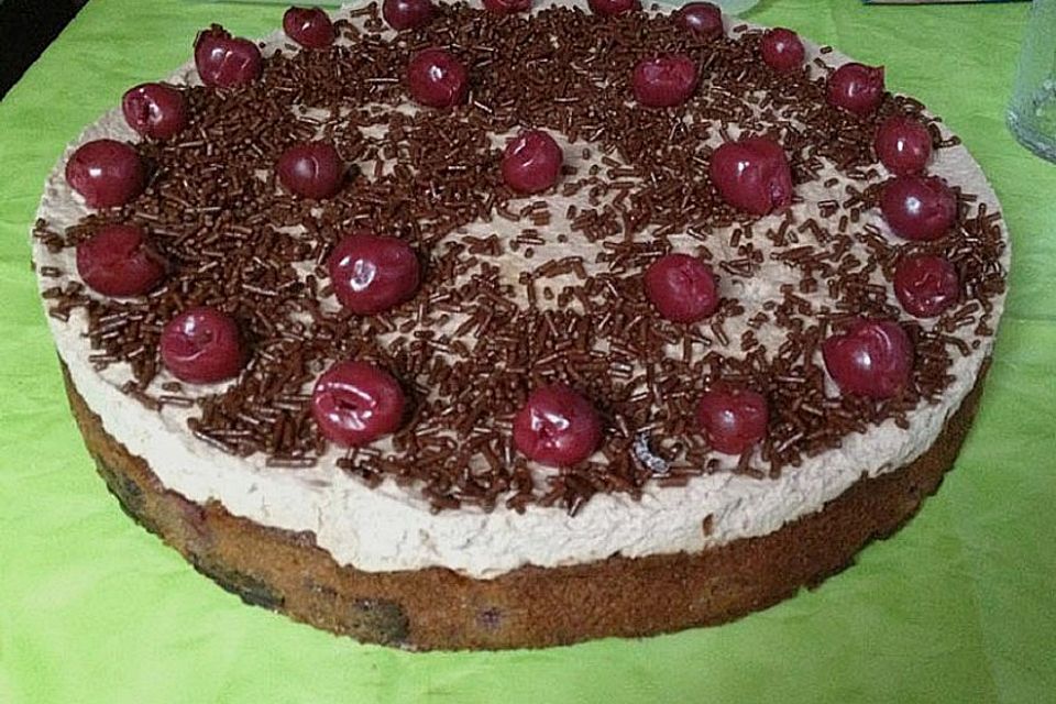 Kirsch - Stracciatella - Torte