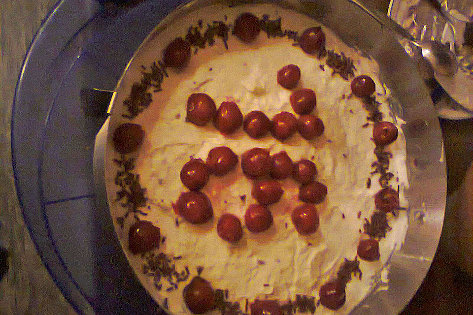 Kirsch - Stracciatella - Torte