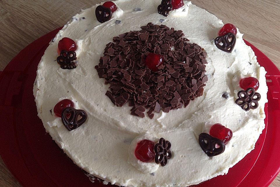 Kirsch - Stracciatella - Torte