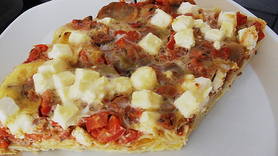 Vegetarische Nudelpizza mit Feta von trishas-welt Vegetarische Nudelpizza mit Feta von trishas-welt