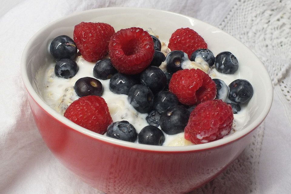 Haferbrei mit Beeren