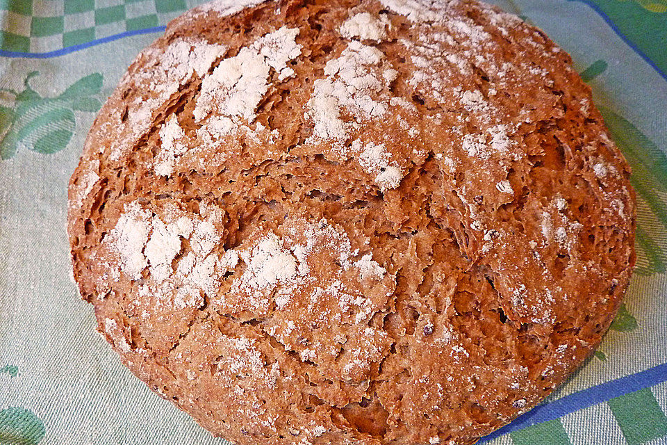 Gartenliebes kerniges Haferflockenbrot mit Sauerteig