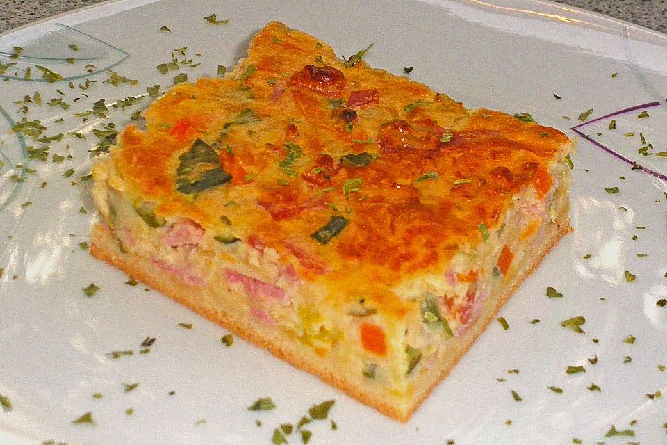 Quiche mit Schinken und Gemüse