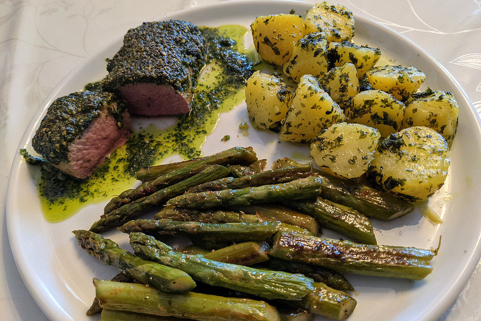 Lammlachse mit Bärlauch-Pesto überbacken