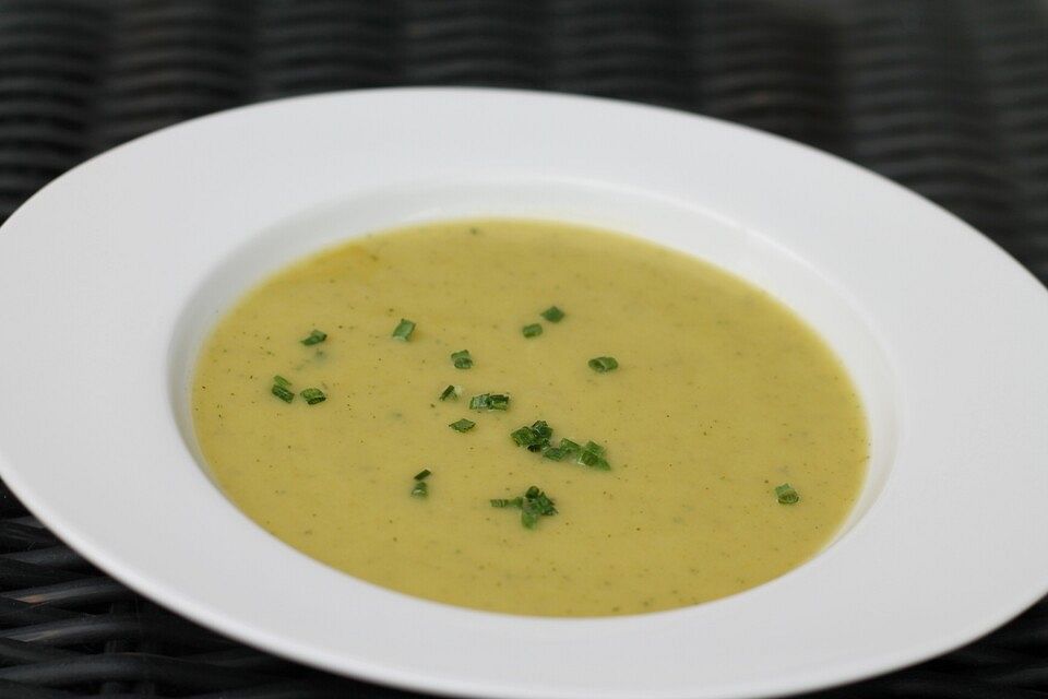 Zucchini-Möhren-Kartoffelsuppe à la Mama