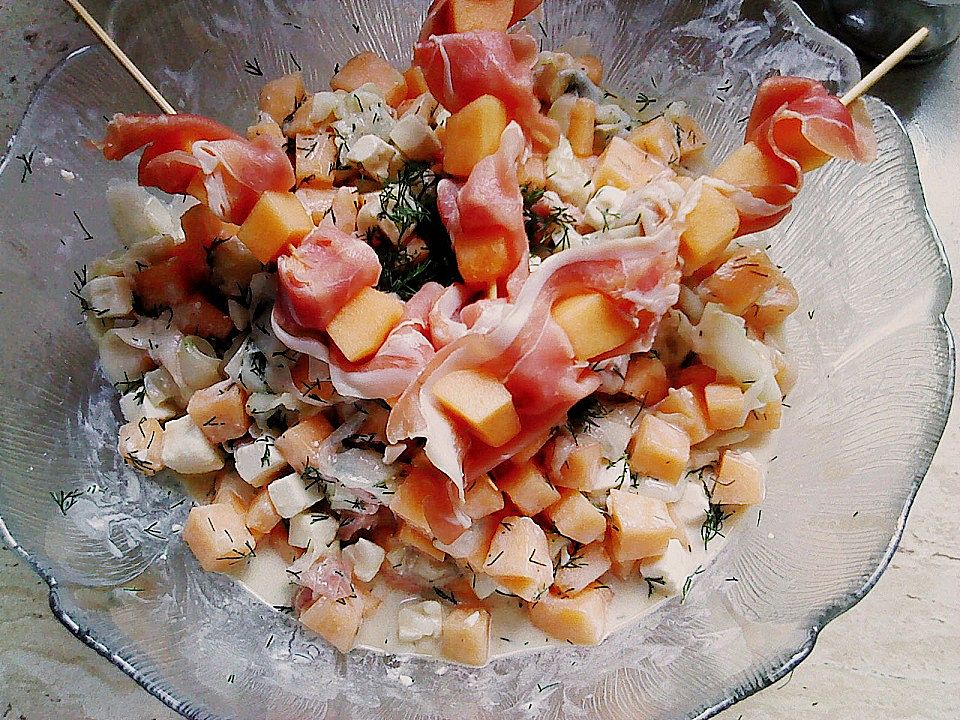 Gurken - Melonensalat mit Schinkenspieß von Sivi| Chefkoch
