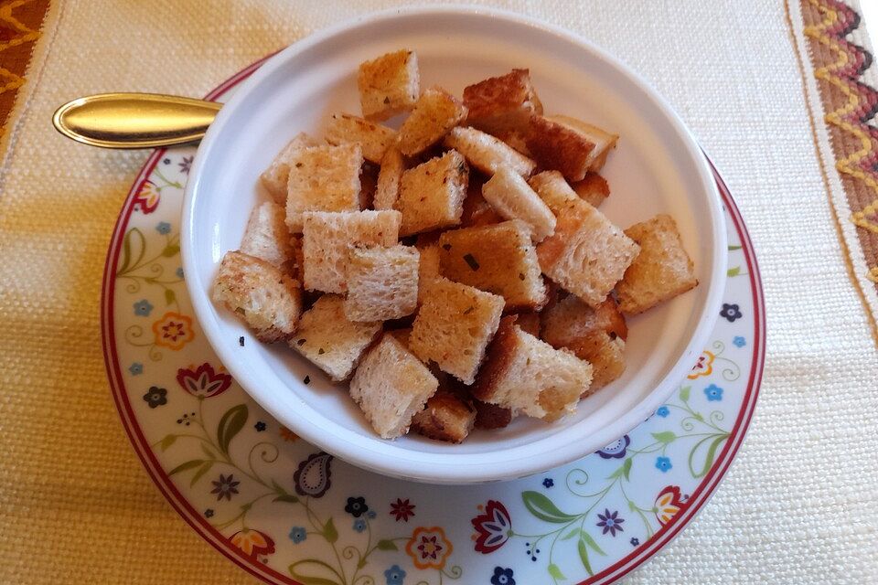 Croutons aus dem Backofen