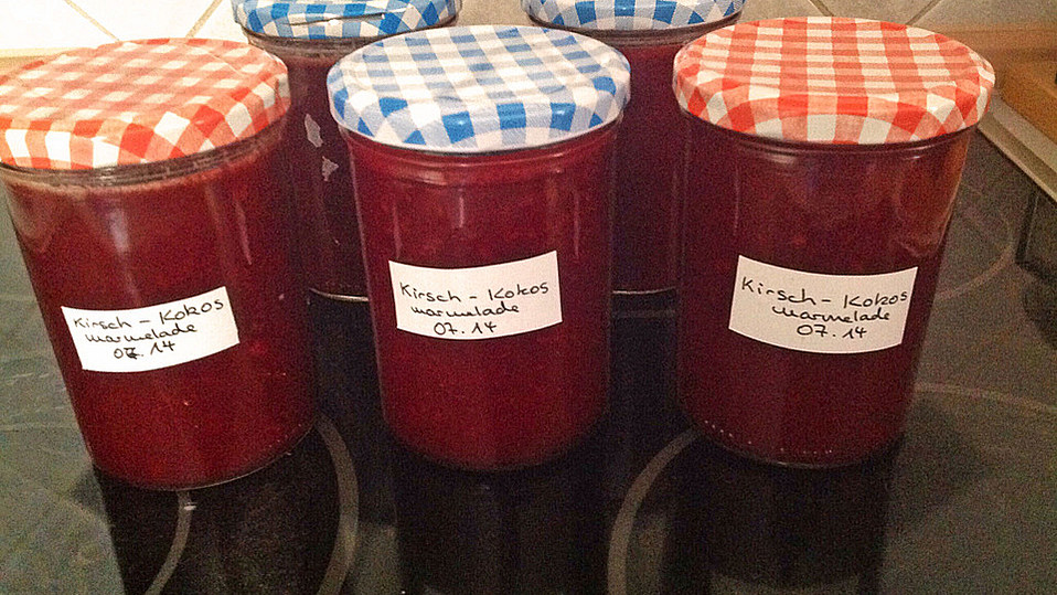 Kirsch-Kokos Marmelade von pusteblume083 Kirsch-Kokos Marmelade von pusteblume083