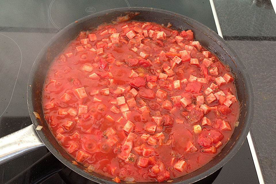 Leckerer Nudelauflauf mit Fleischkäse/Leberkäse