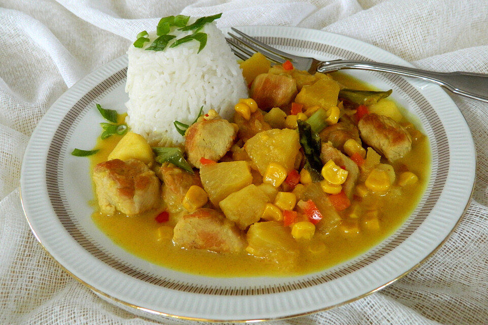 Toms fruchtig scharfes Curry mit Putenfleisch