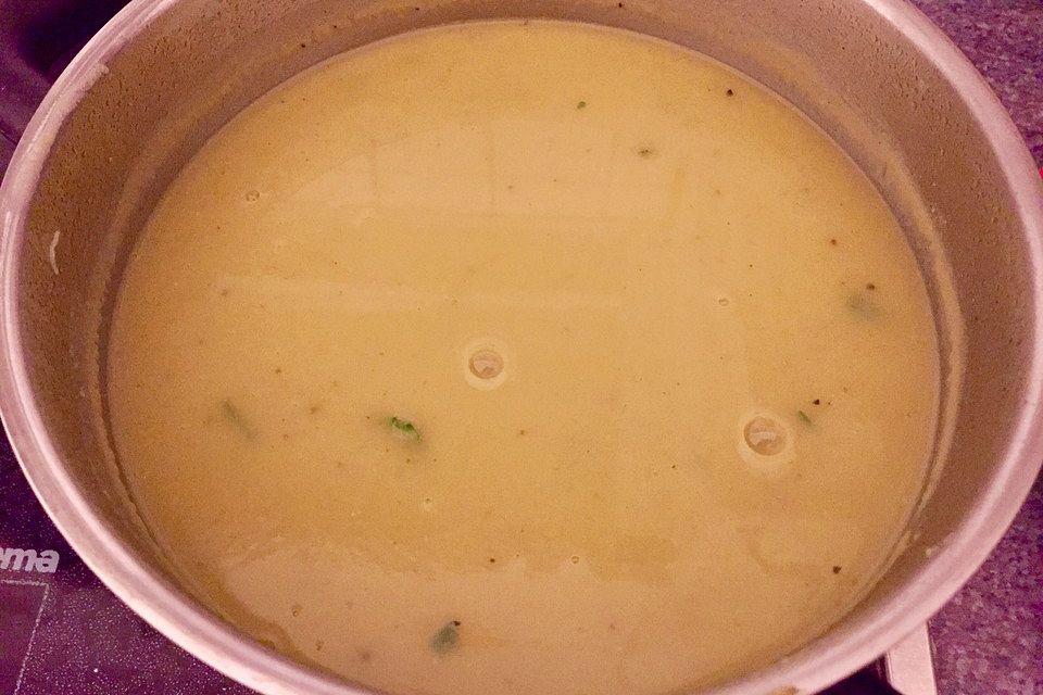 Sommerliche Gemüsesuppe